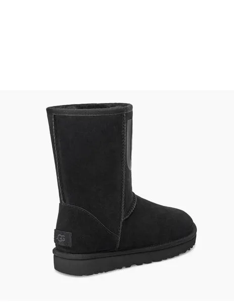 bota ugg classic short rubber logo