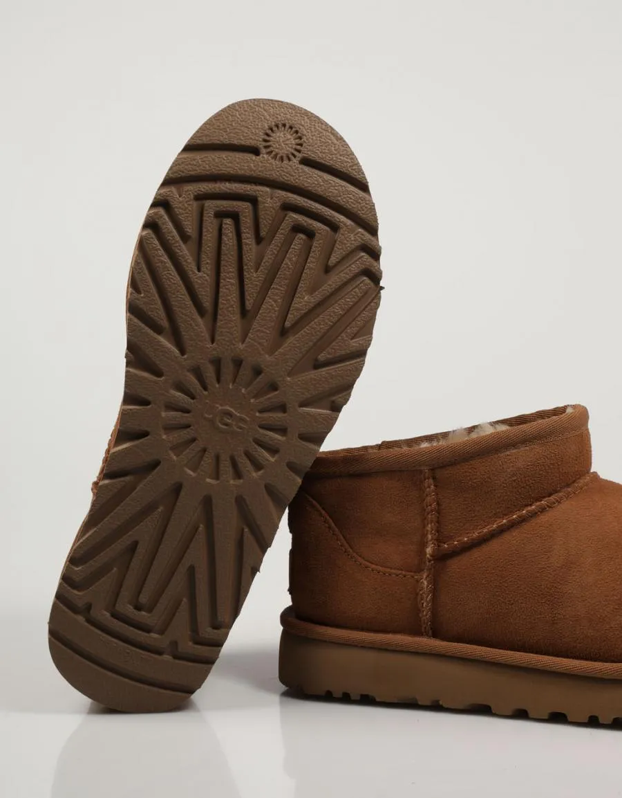  botines UGG Classic en Cuero 77248