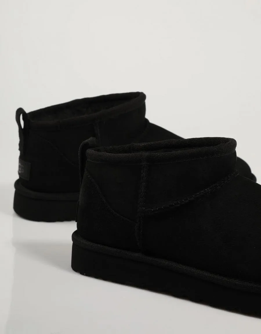  botines UGG Classic en Negro 77247