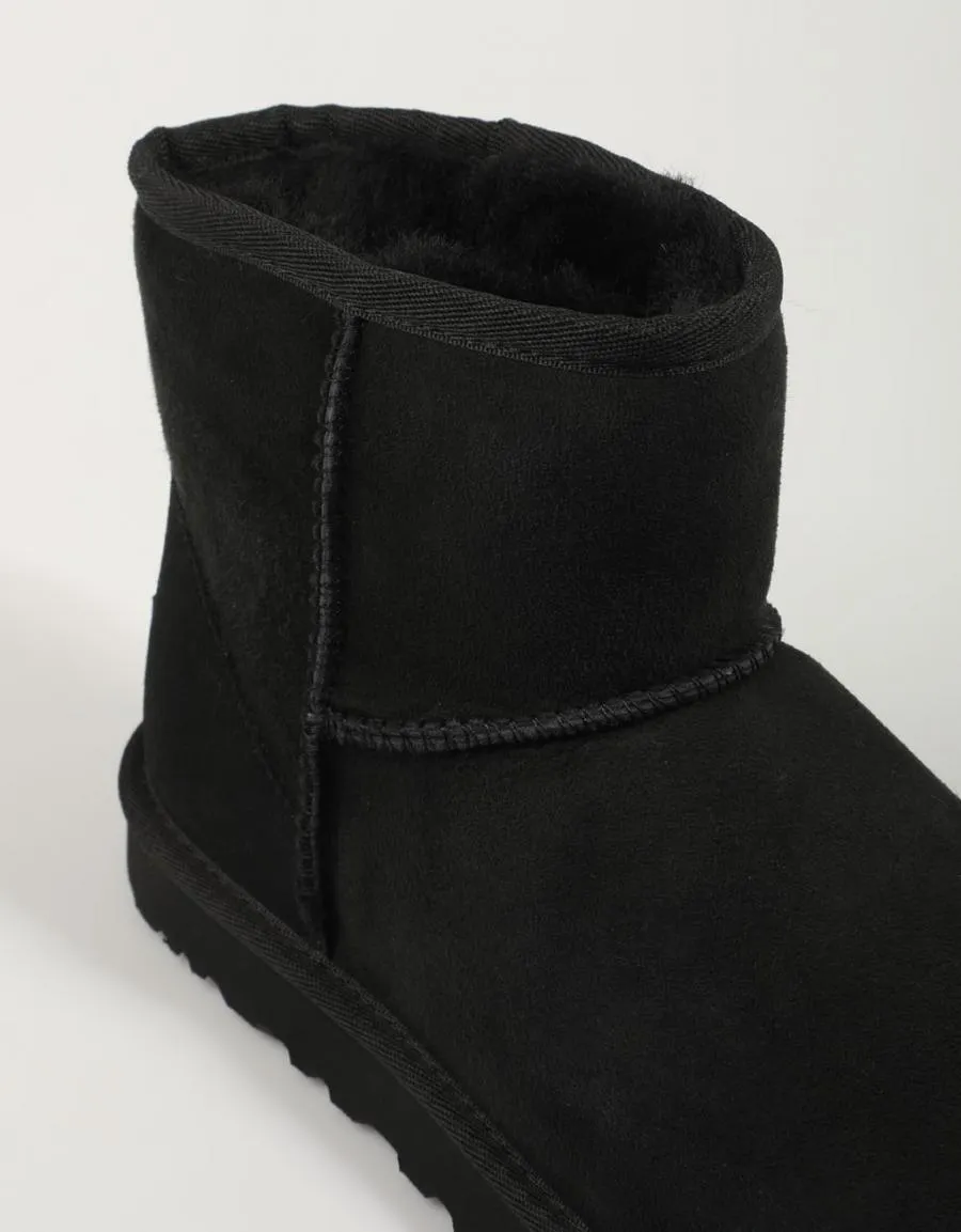  botines UGG Classic en Negro 84722