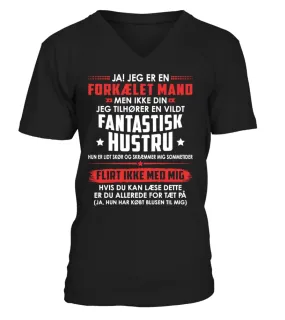 Ja! Jeg er en forkælet mand men ikke din jeg tilhører en vildt fantastisk hustr… Camiseta cuello en V Unisex