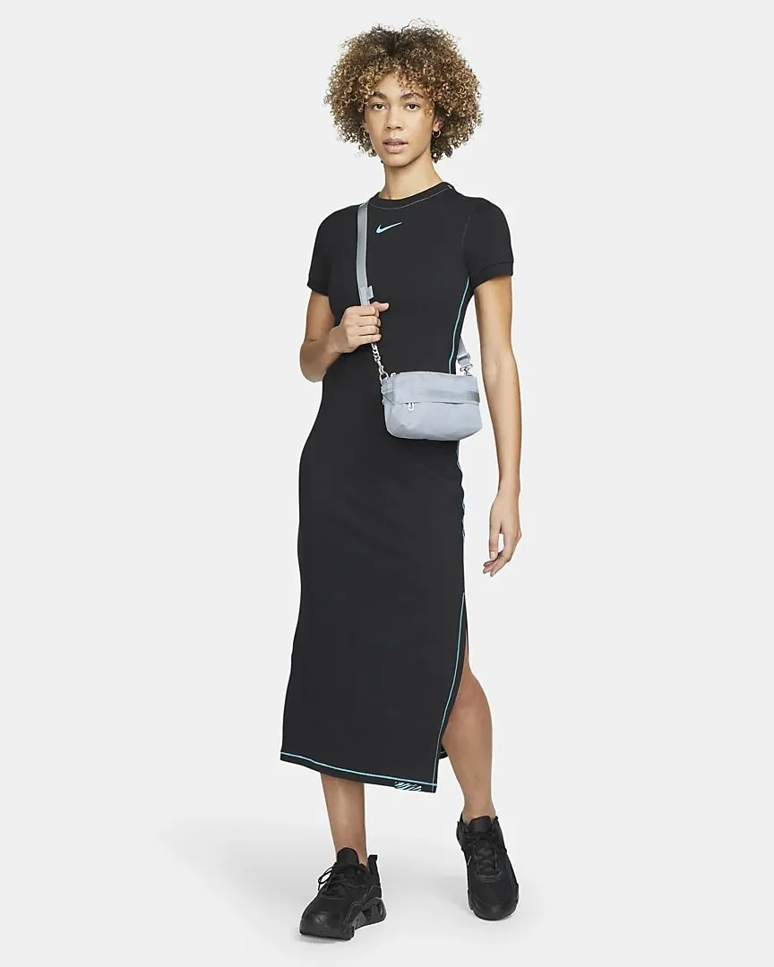 Nike Futura Luxe Cross-Body Bag