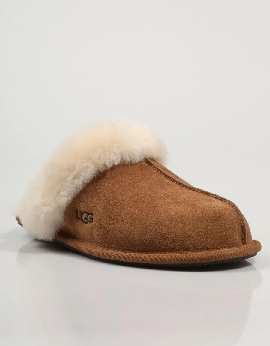  pantoufles UGG Scuffette en Cuir 77250