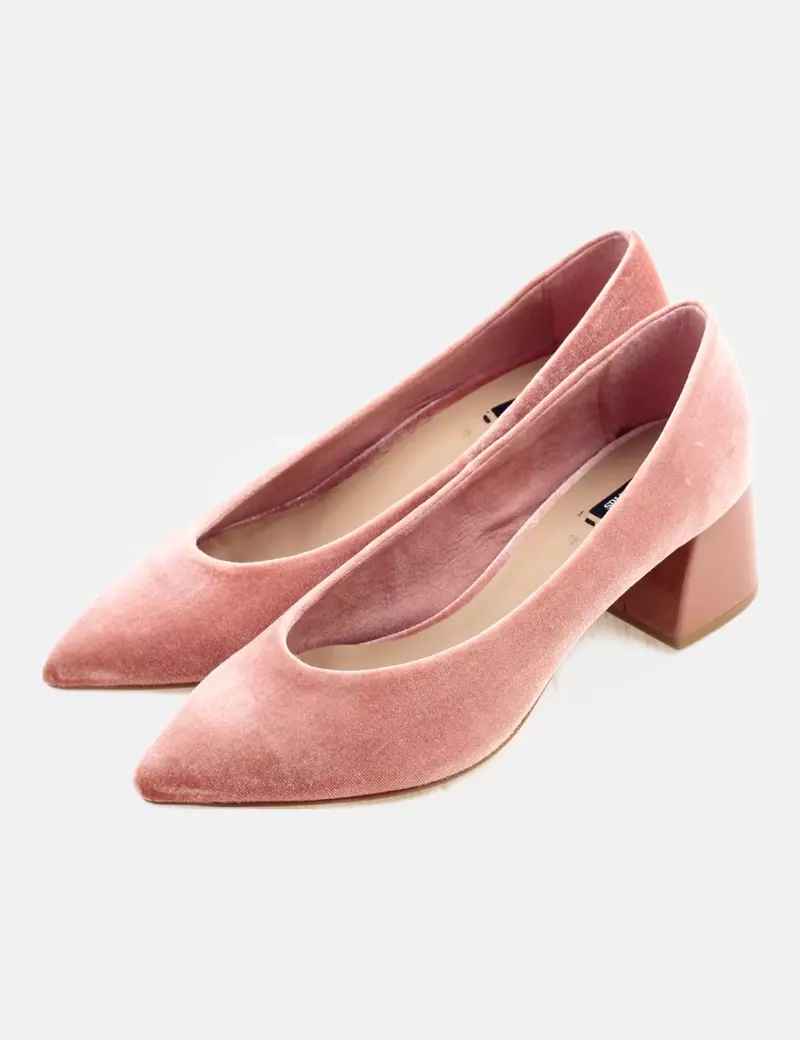 Stradivarius Zapato tacón rosa