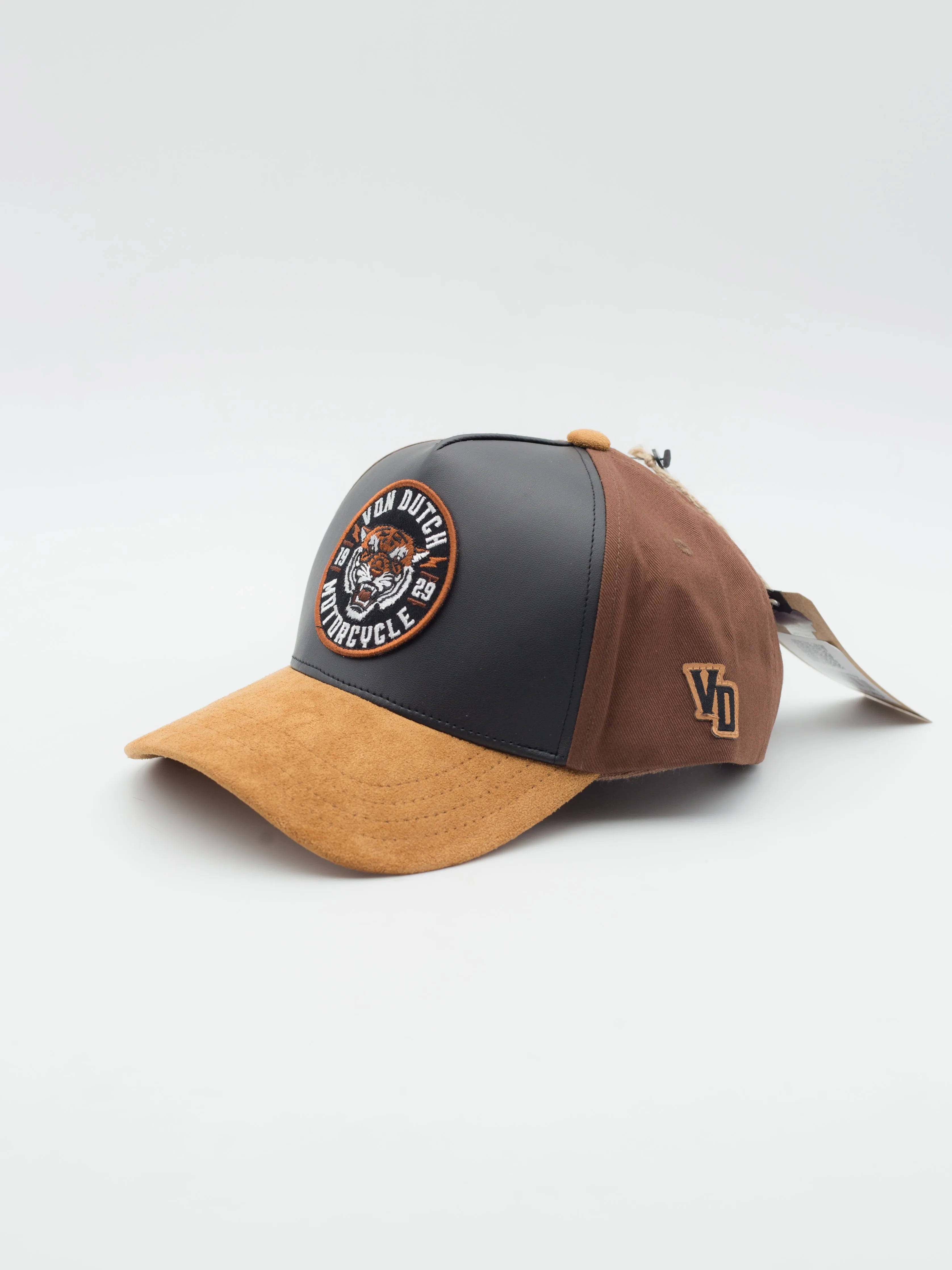 VINT03 Trucker Black/Brown