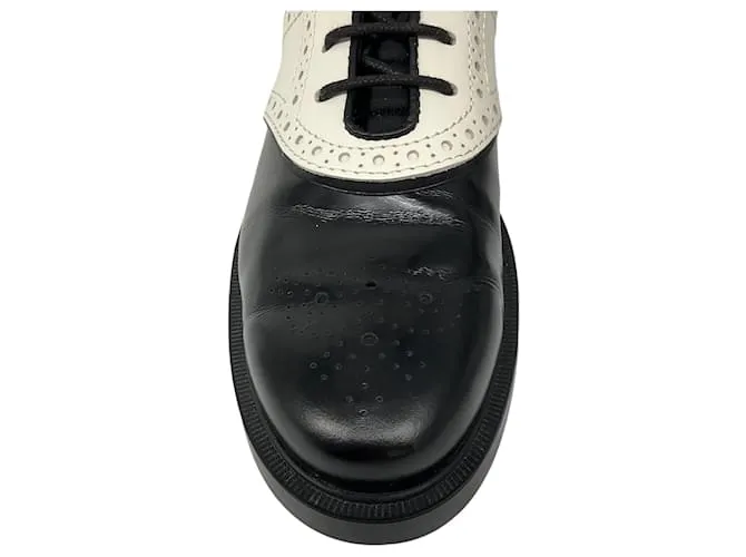 Zapatos Oxford de cuero negro / blanco de Tod's 